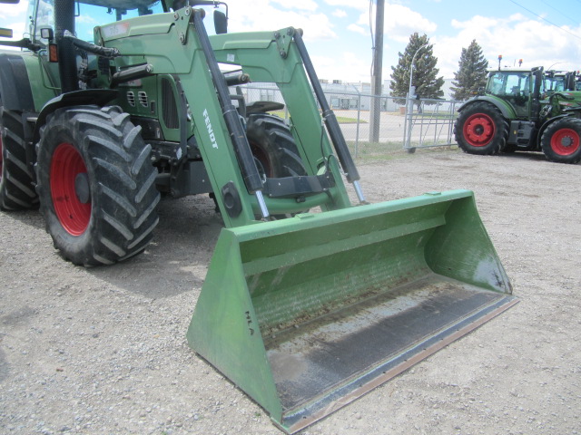2011 Fendt 820 Tractor
