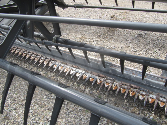 2015 Massey Ferguson 5300-35 Windrower Draper Header