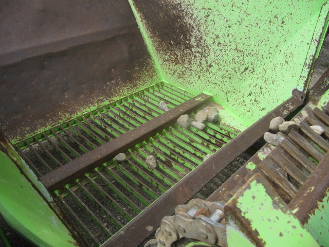 2021 Schulte RS320 Rock Picker