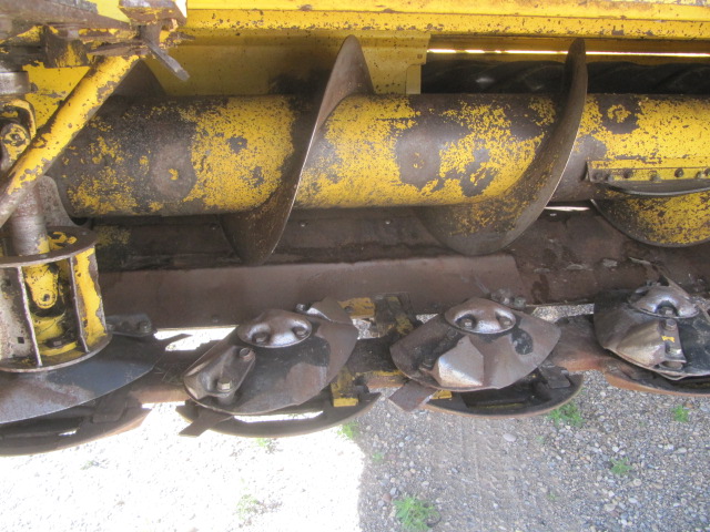 2007 New Holland HW365 Windrower