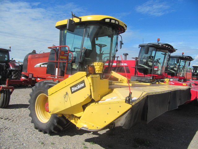 2007 New Holland HW365 Windrower