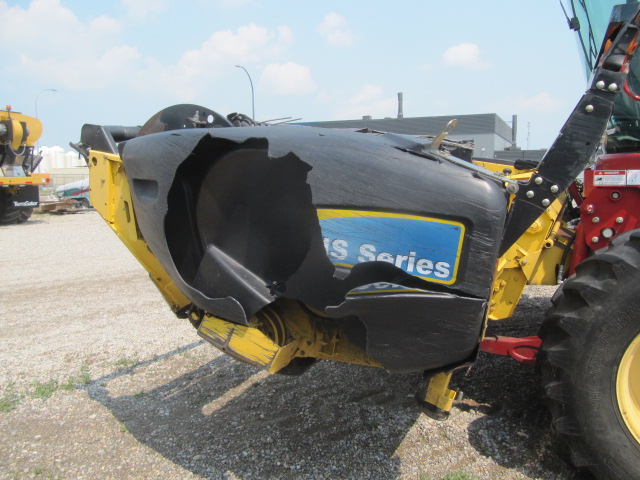 2009 New Holland H8040 Windrower