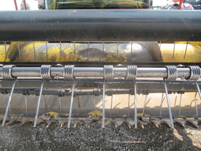 2009 New Holland H8040 Windrower