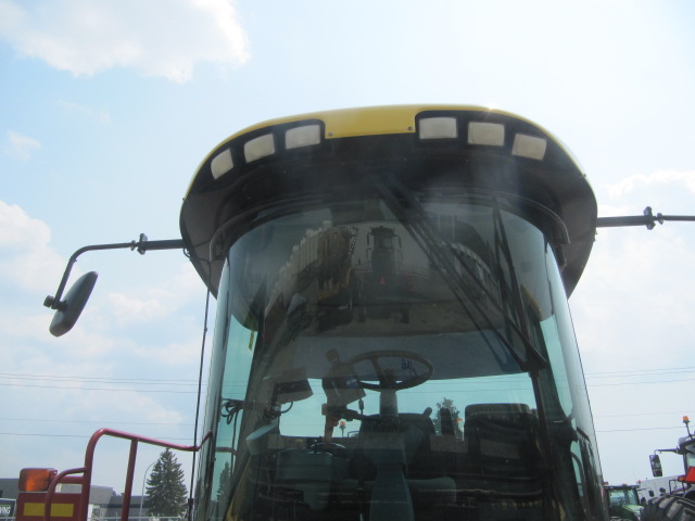 2009 New Holland H8040 Windrower