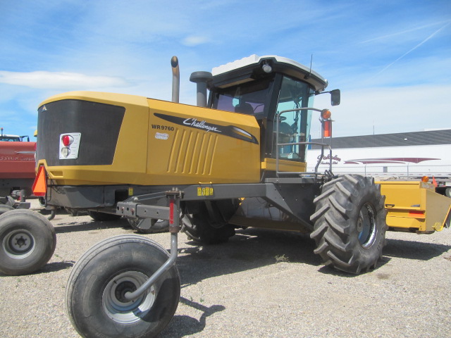 2013 Challenger WR9760 Windrower