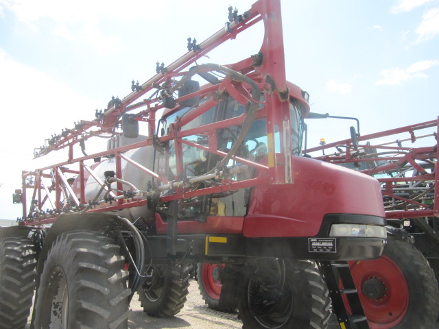 2006 Case IH SPX4410 Sprayer/High Clearance