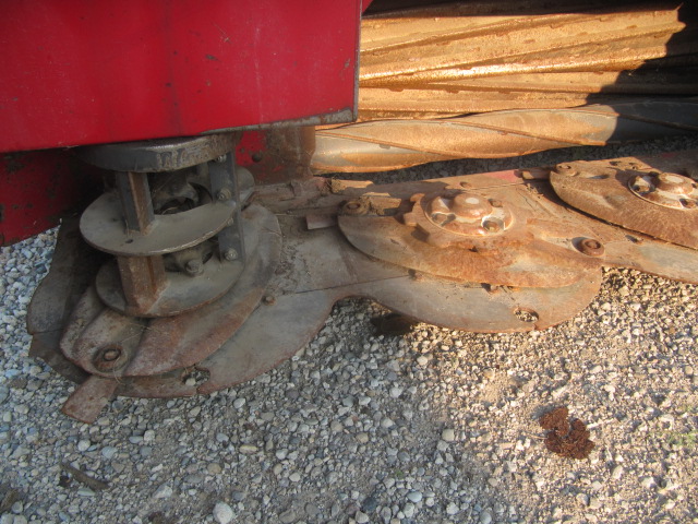 2018 Massey Ferguson 9286 Windrower Disc Header