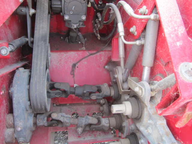 2018 Massey Ferguson 9286 Windrower Disc Header