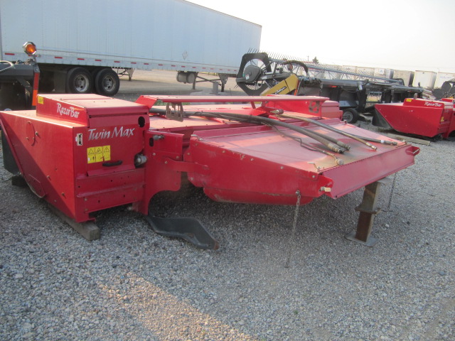 2018 Massey Ferguson 9286 Windrower Disc Header