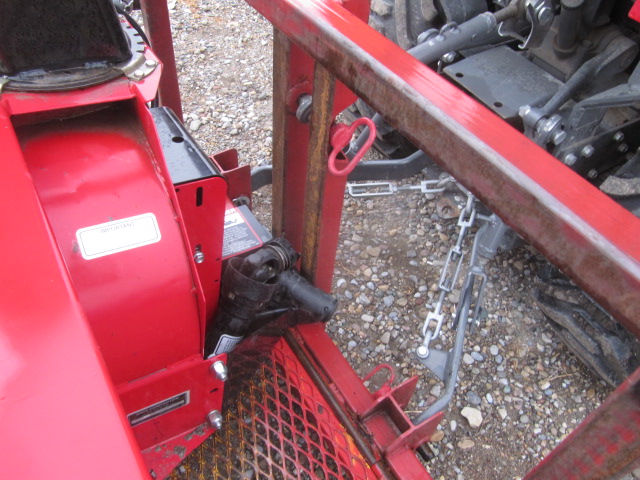 2018 Massey Ferguson GC1705 Tractor