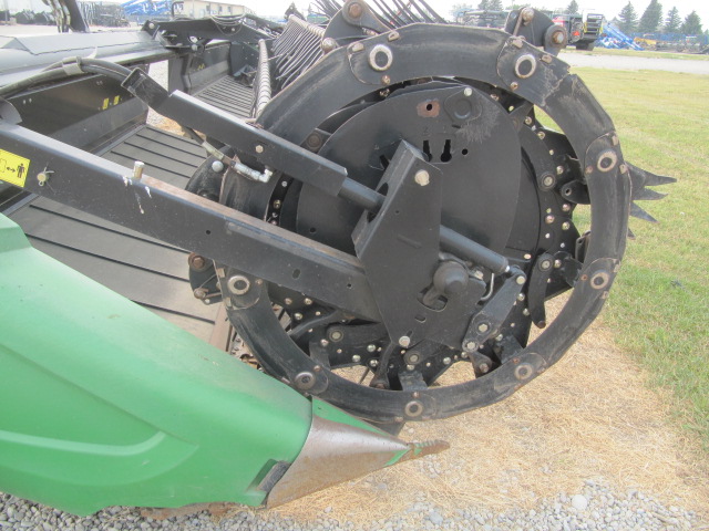 2015 John Deere 430D Windrower Draper Header