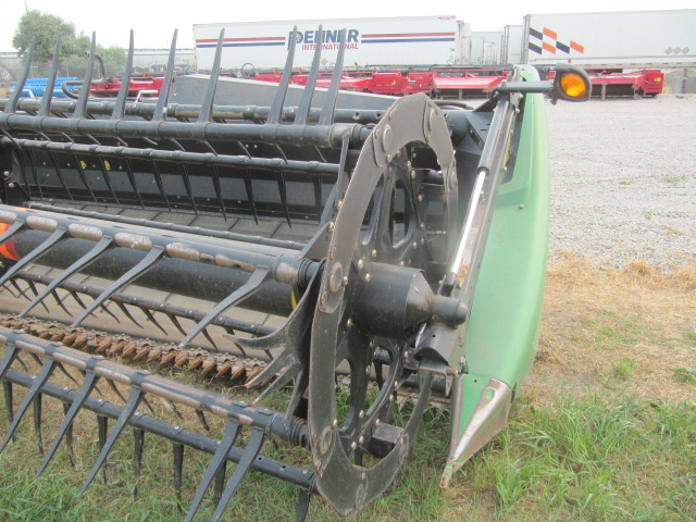 2015 John Deere 430D Windrower Draper Header