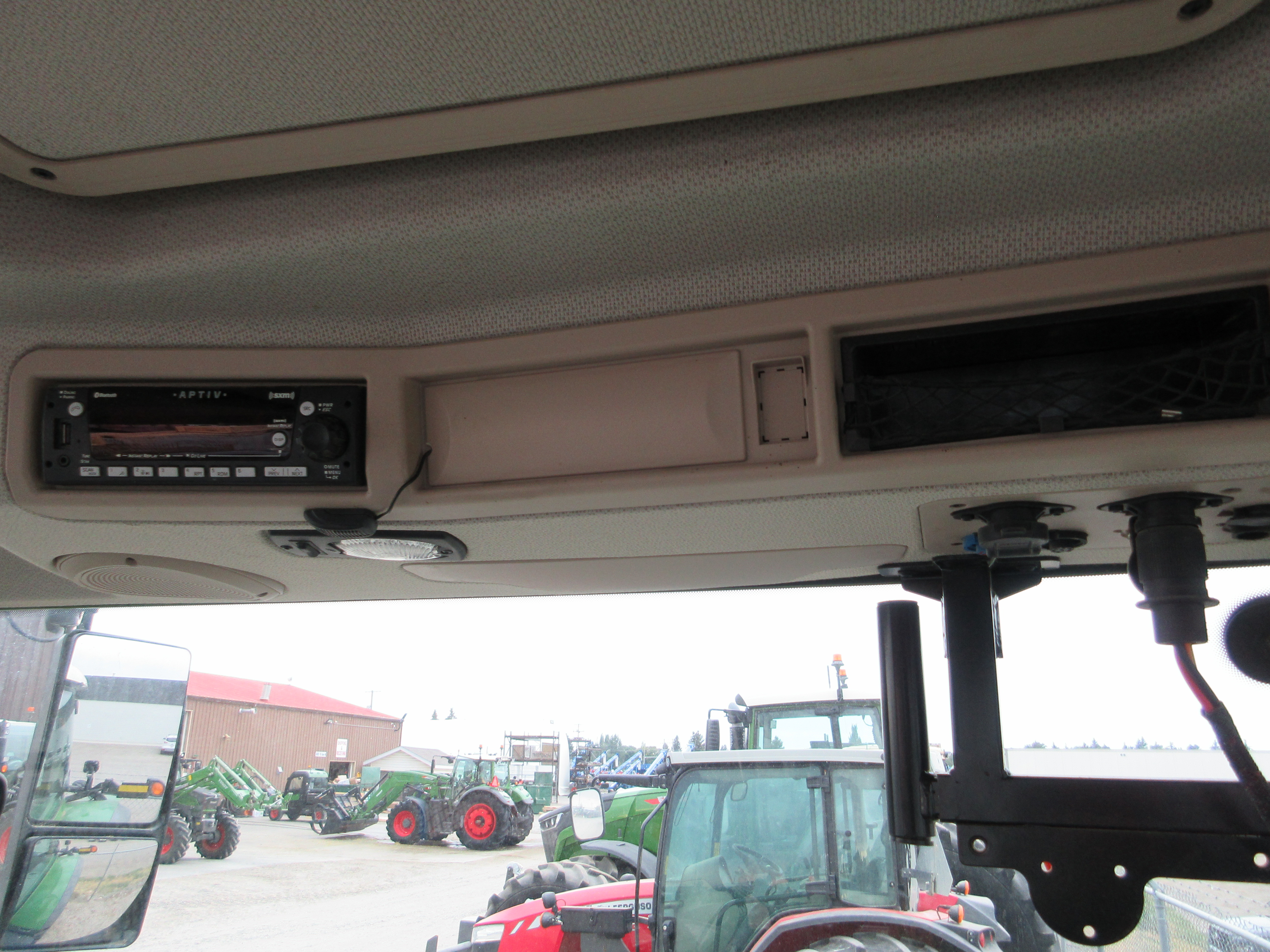 2022 Fendt 724S4 Tractor
