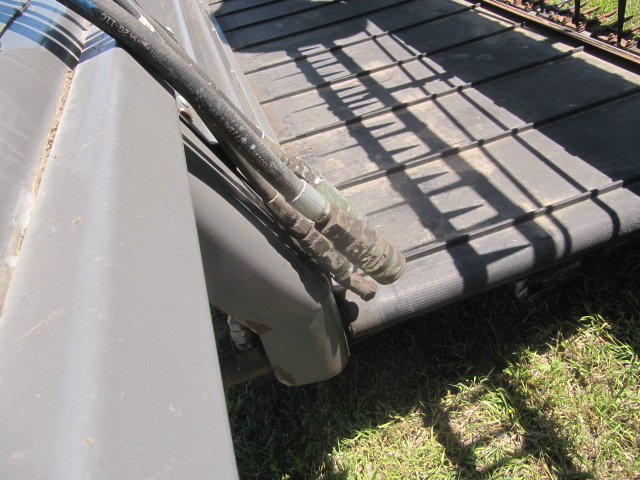 2015 Massey Ferguson 5300-35 Windrower Draper Header