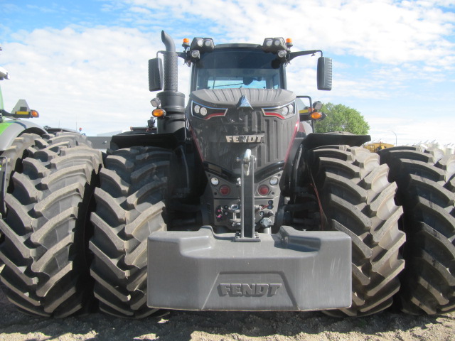 2024 Fendt 1038 Gen3 Tractor