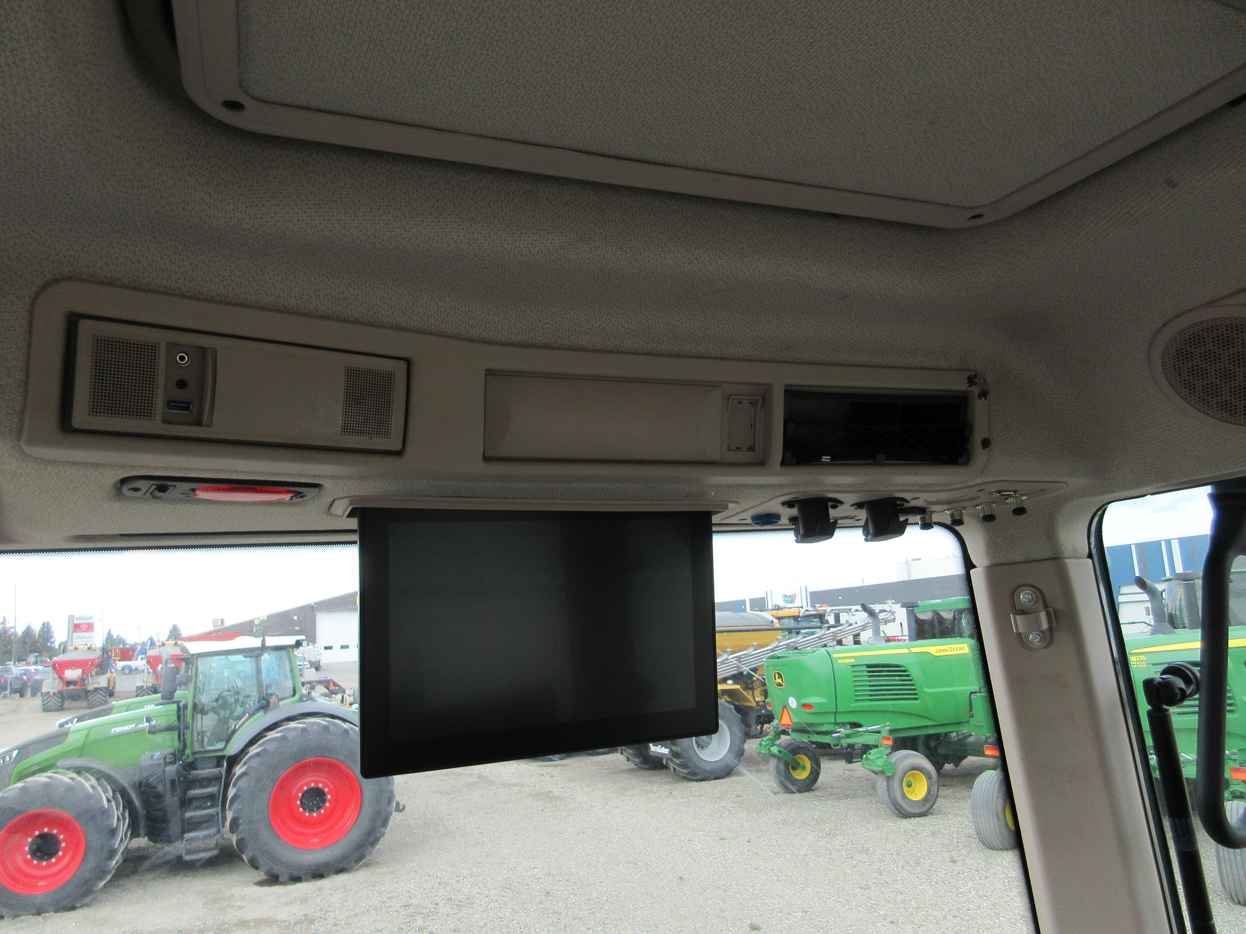 2024 Fendt 1038 Gen3 Tractor