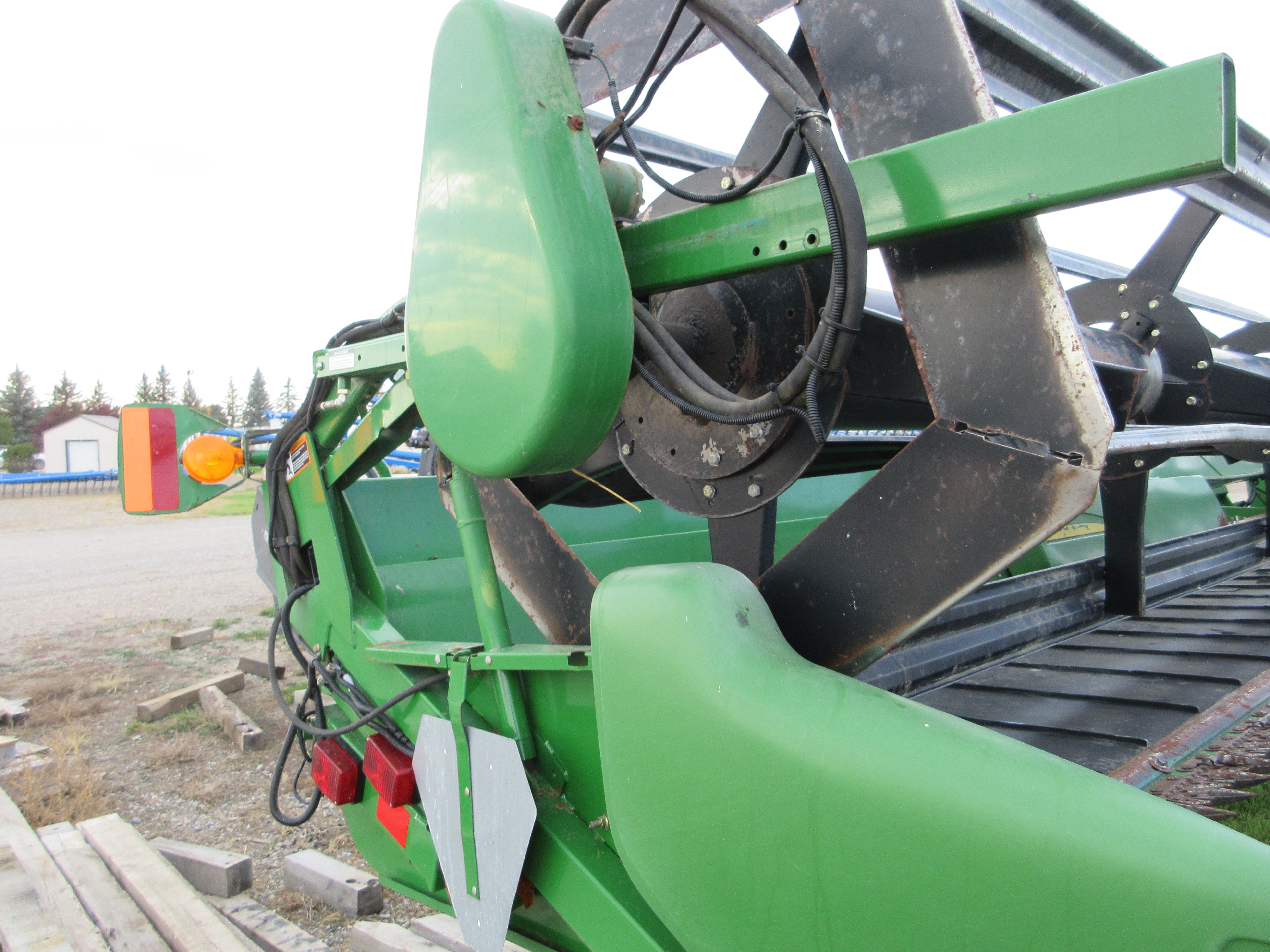 2003 John Deere 936D Header Combine