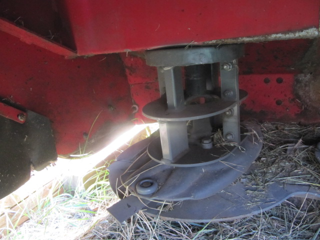 2019 Massey Ferguson MF9286 Windrower Disc Header