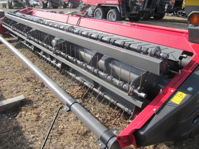 2019 Massey Ferguson 9226 Windrower Sickle Header