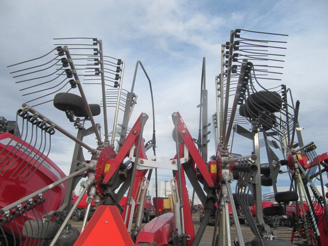 2025 Massey Ferguson MFRK862G2 Rake/Rotary