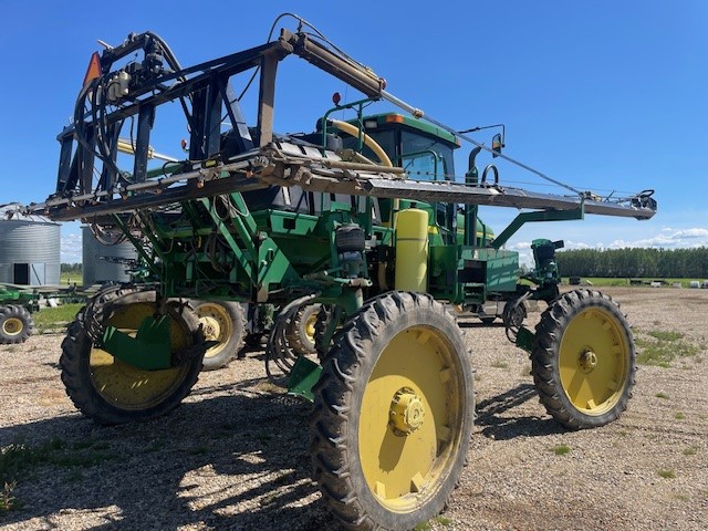 1997 John Deere 4700 Sprayer/High Clearance