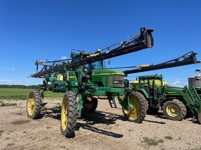 1997 John Deere 4700 Sprayer/High Clearance