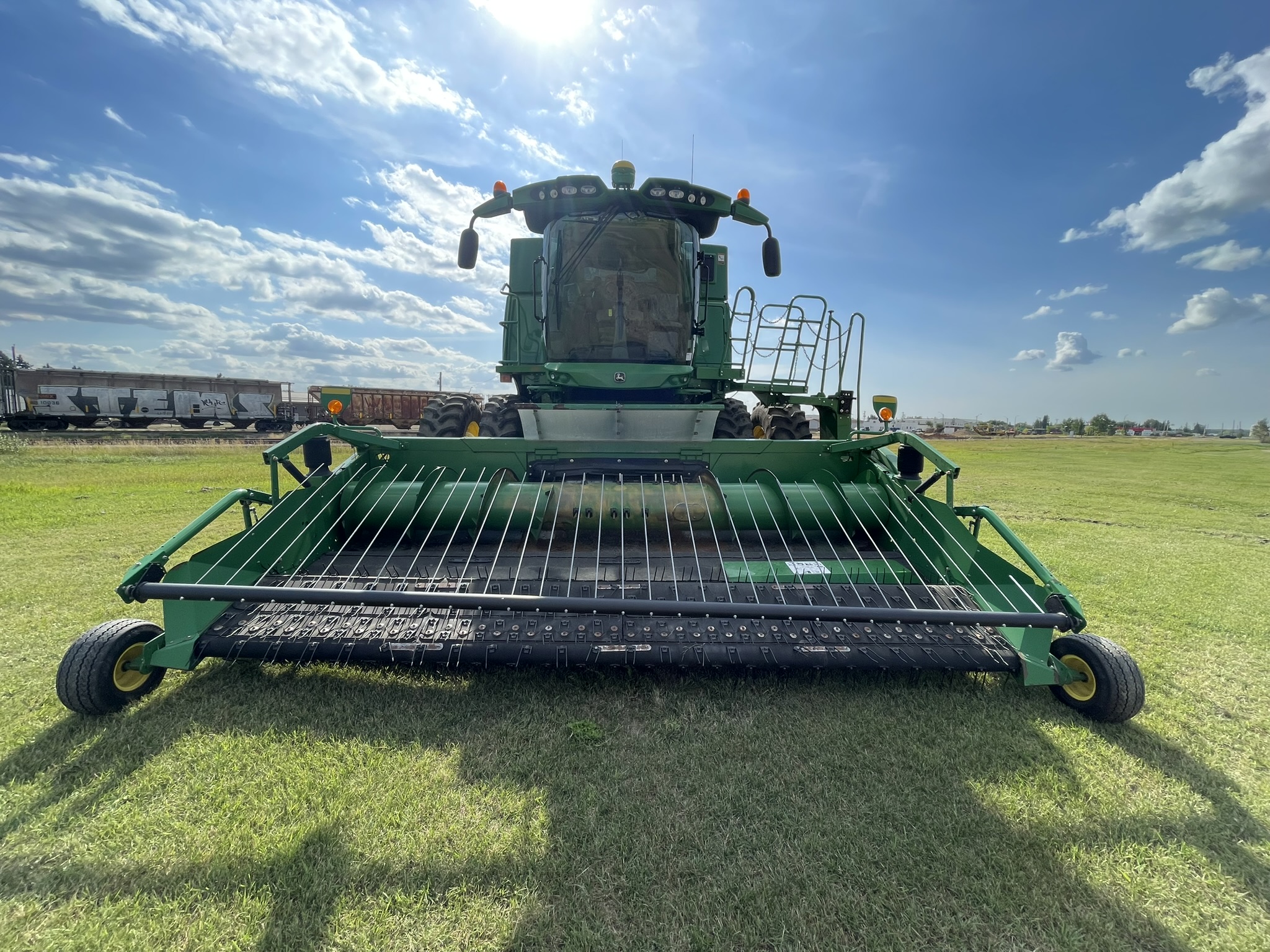 2013 John Deere S680 Combine