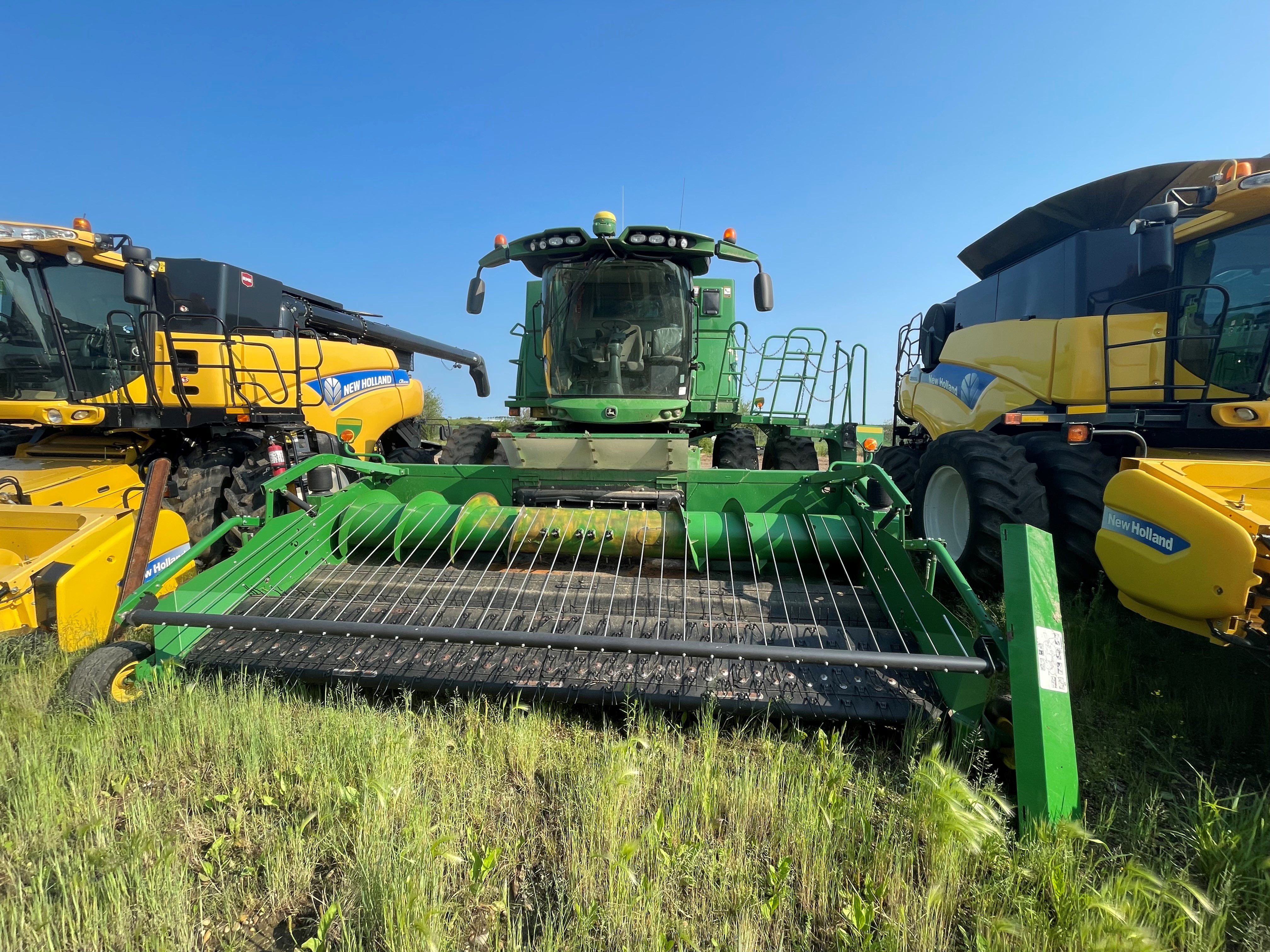2013 John Deere S680 Combine