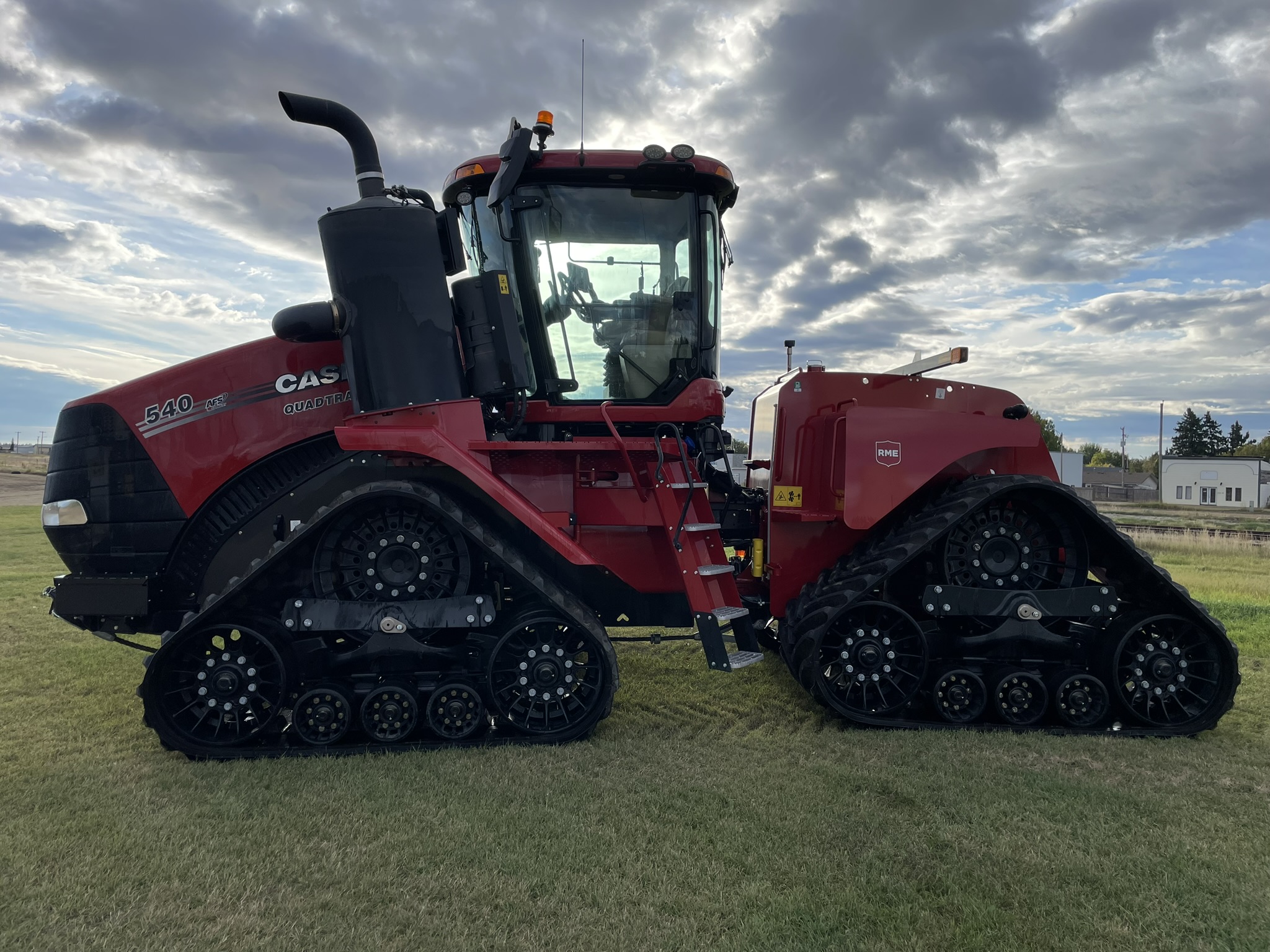 2023 Case 540Q Tractor Rubber Track