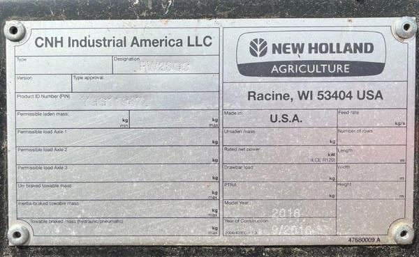 2016 New Holland CR8.90 Combine