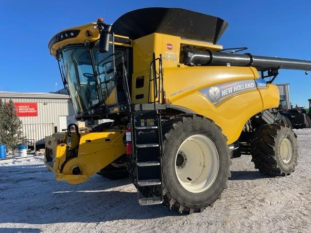 2018 New Holland CR8.90 Combine