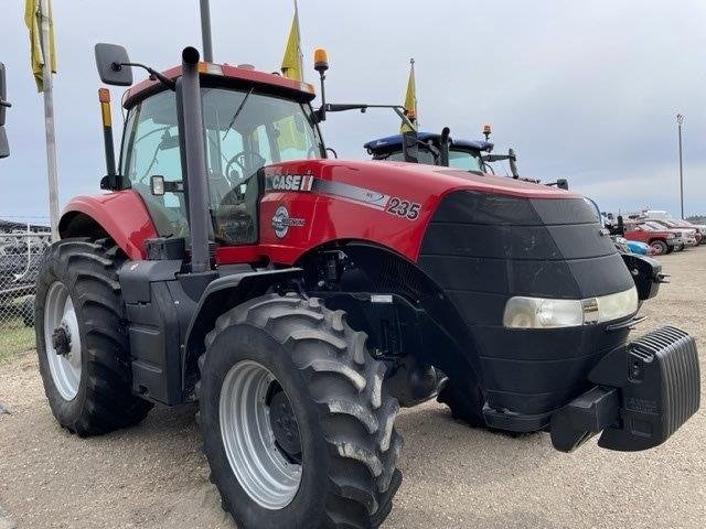 2013 Case MAG235 Tractor