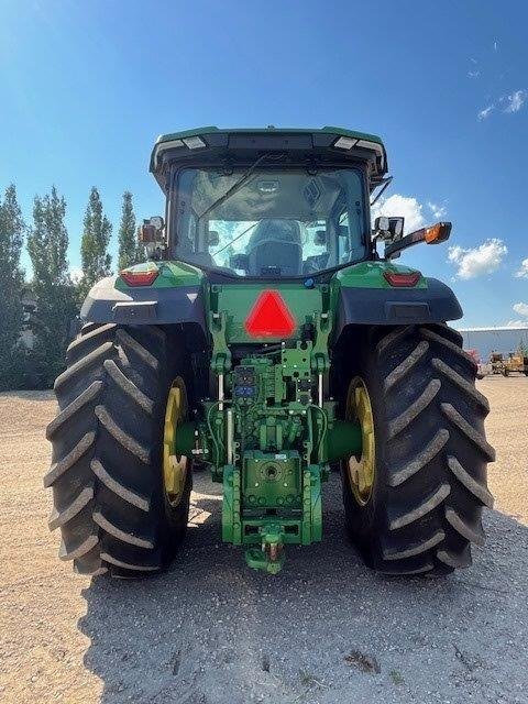 2023 John Deere 7R230 Tractor