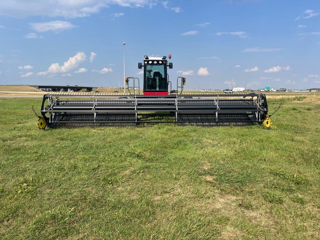 2012 Ferguson WR9735 Windrower