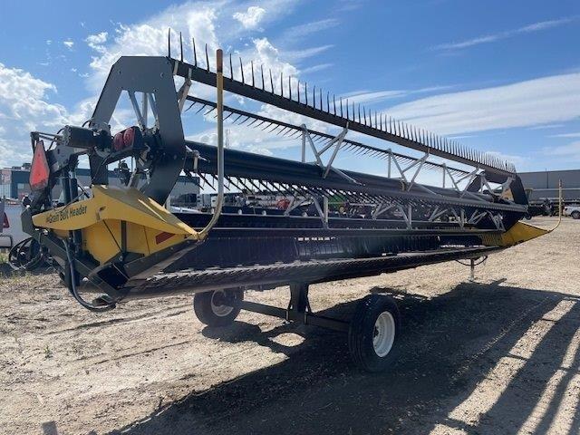 2015 Honey Bee SP25 Header Combine