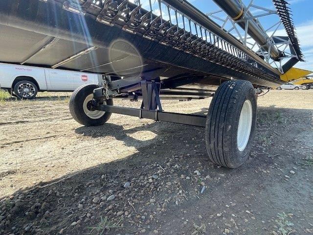 2015 Honey Bee SP25 Header Combine