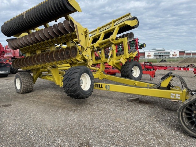 2015 Degelman PROTILL40 Row Crop Tillage