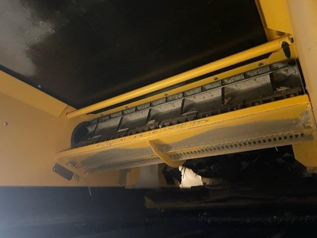 2023 New Holland CR9.90 Combine