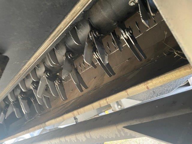 2023 New Holland CR9.90 Combine