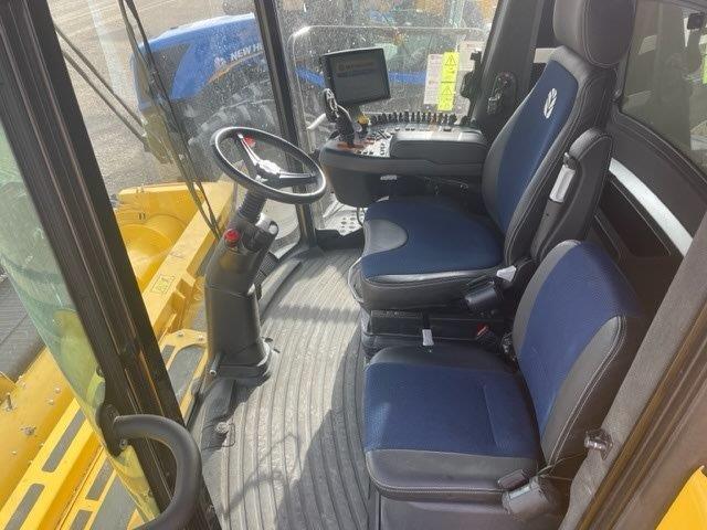 2023 New Holland CR9.90 Combine