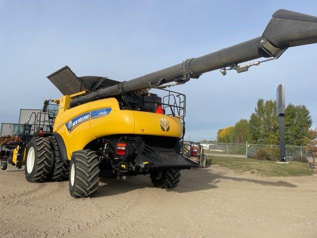 2023 New Holland CR9.90 Combine