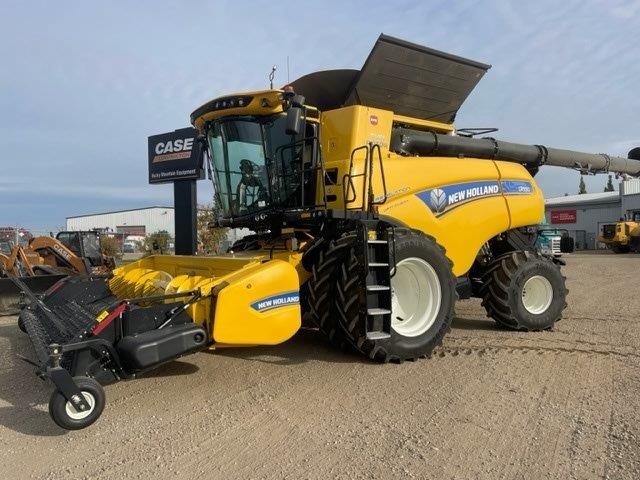 2023 New Holland CR9.90 Combine