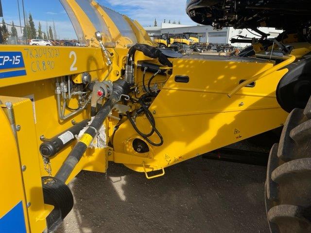 2021 New Holland CR8.90 Combine