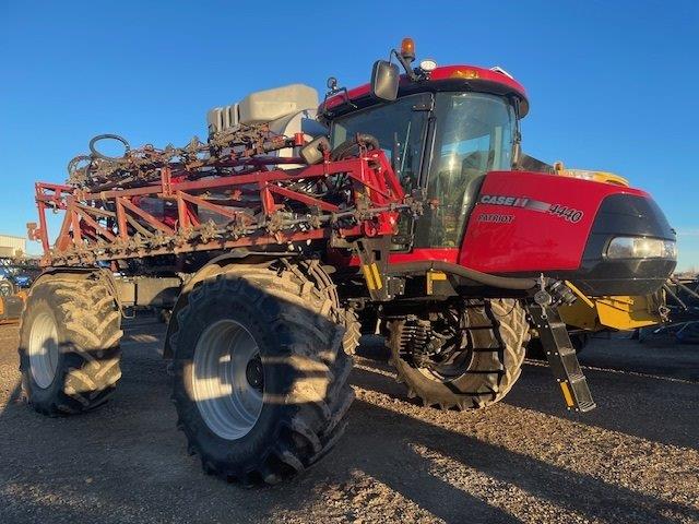 2022 Case 4440-120 Sprayer/High Clearance