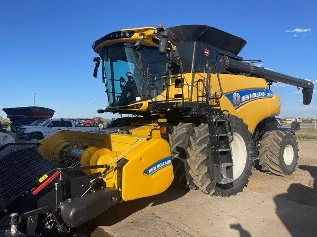 2024 New Holland CR9.90 Combine