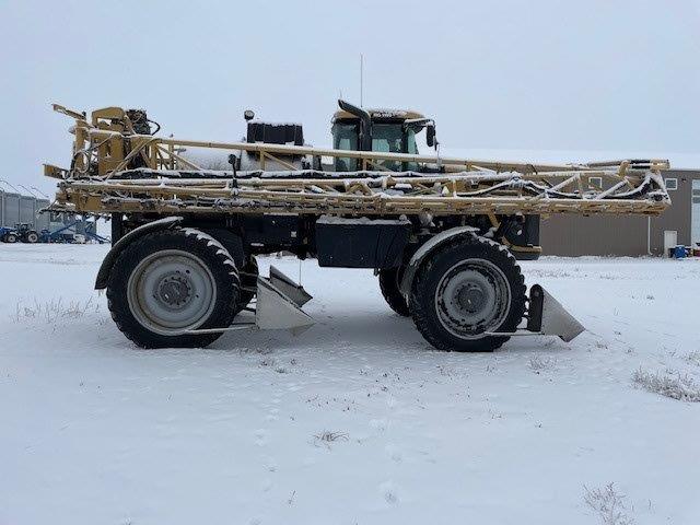 2014 RoGator RG1100 Sprayer/High Clearance