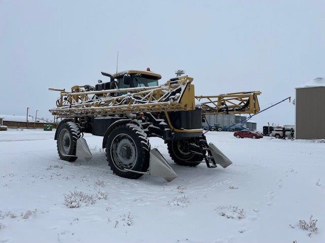 2014 RoGator RG1100 Sprayer/High Clearance