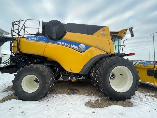 2021 New Holland CR8.90 Combine