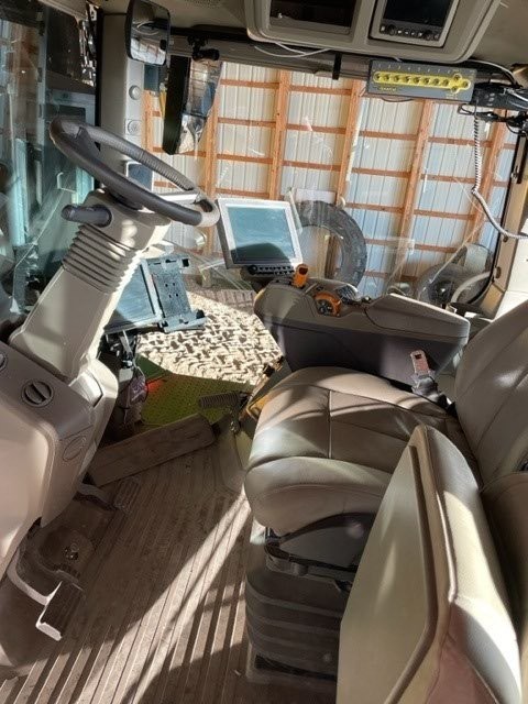 2023 John Deere 9R440 Tractor 4WD