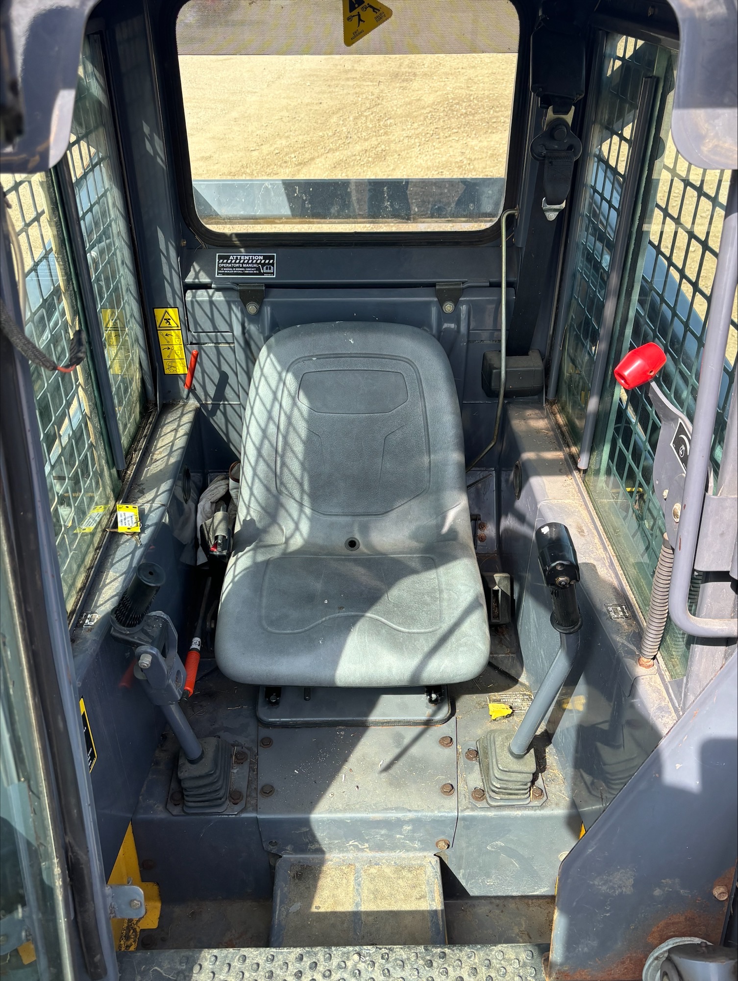 2001 New Holland LS170 Skid Steer Loader